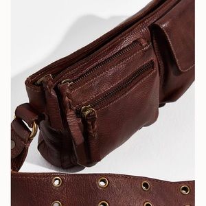 Free people ~ wade sling bag